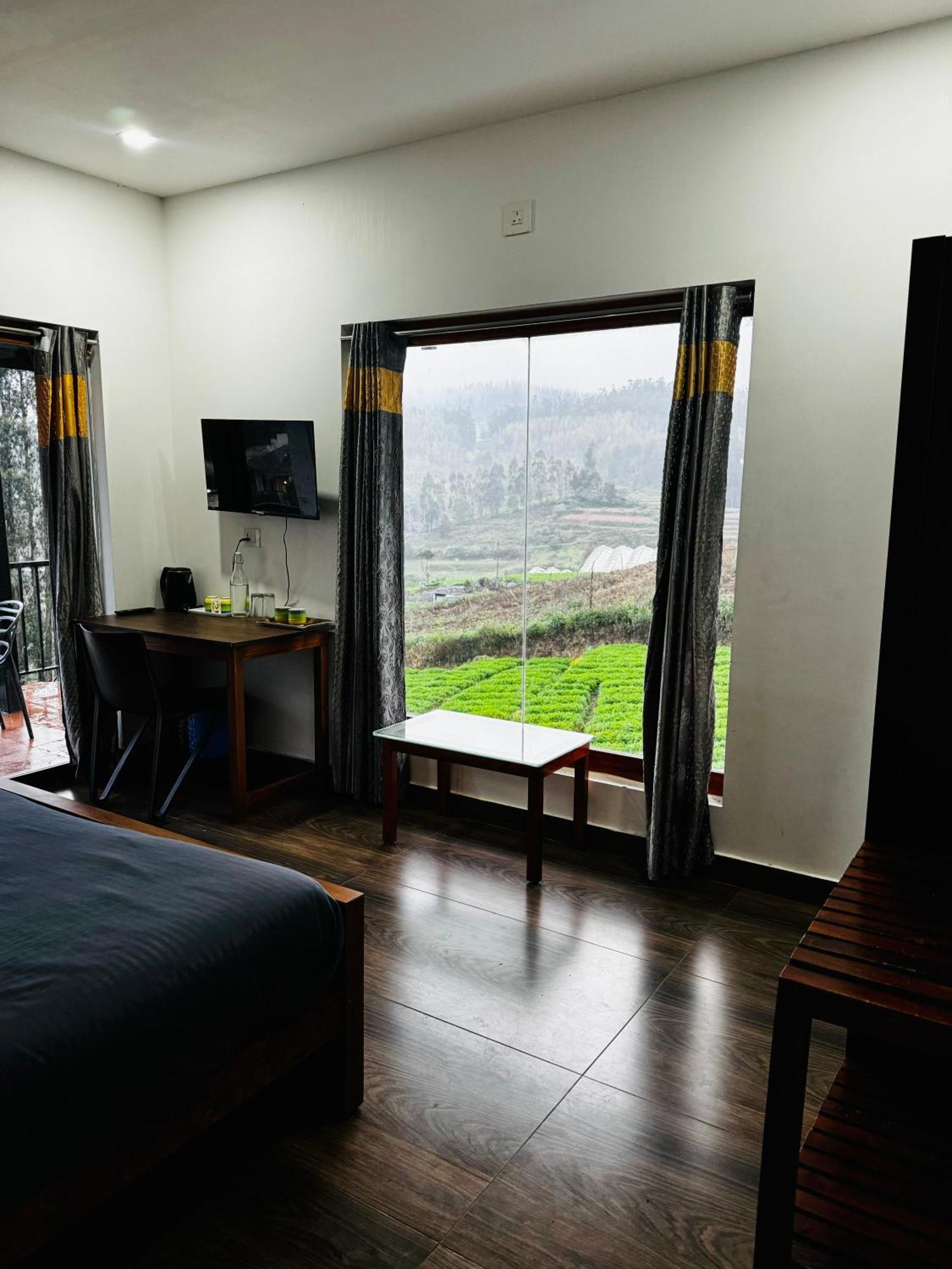 The Wooden Springs Bed and Breakfast Ooty Buitenkant foto